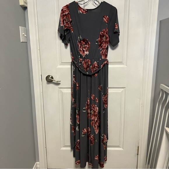 5/$100 Eclipse Grey Floral tie dress - Picture 4 of 5